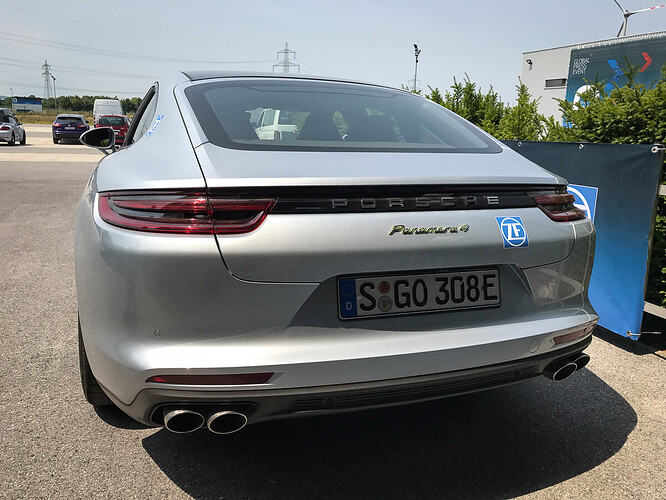 e-kennzeichen-und-umweltplakette-fuer-elektroautos-ansonsten-droht-ein-bussgeld-2