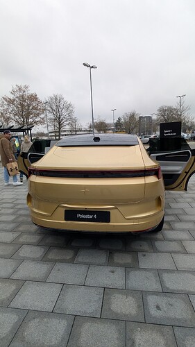 PXL_20251205_134129453