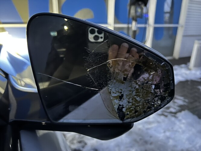 E1680240-1A50-4C05-8A39-1D49EFA0ADB3_1_105_c