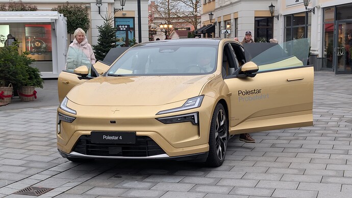 PXL_20251205_134006893